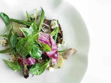 Grilled mushroom and rocket salad