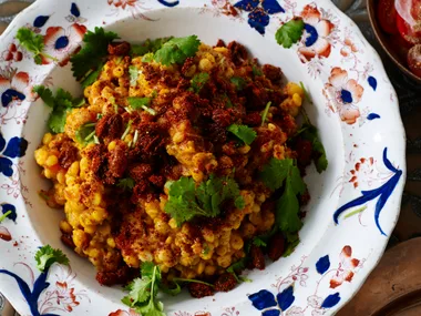 Chana dhal with green chillies & spiced raisins