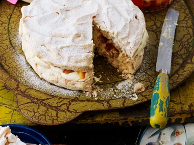 Dacquoise with nectarines