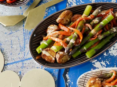 Potatoes and asparagus with spanish flavours