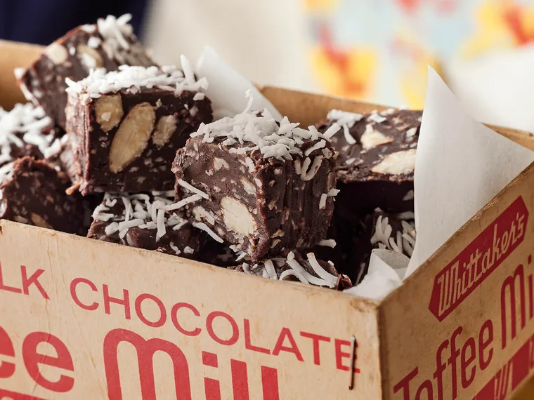 Almond joy fudge