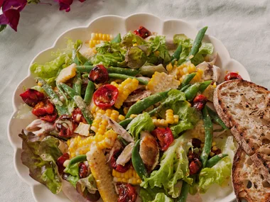Roast chicken salad with sweetcorn and beans