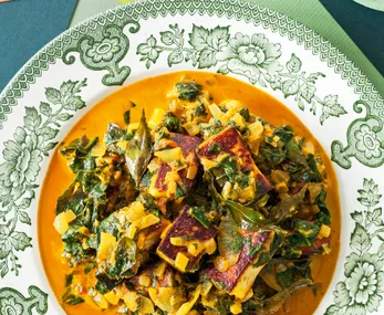 Spinach and paneer curry