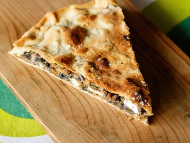 Mushroom and walnut torta