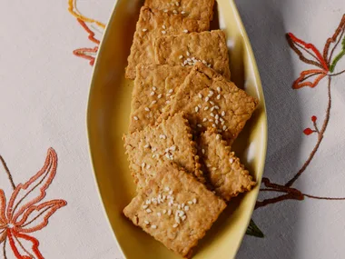 Peanut butter savoury crisps