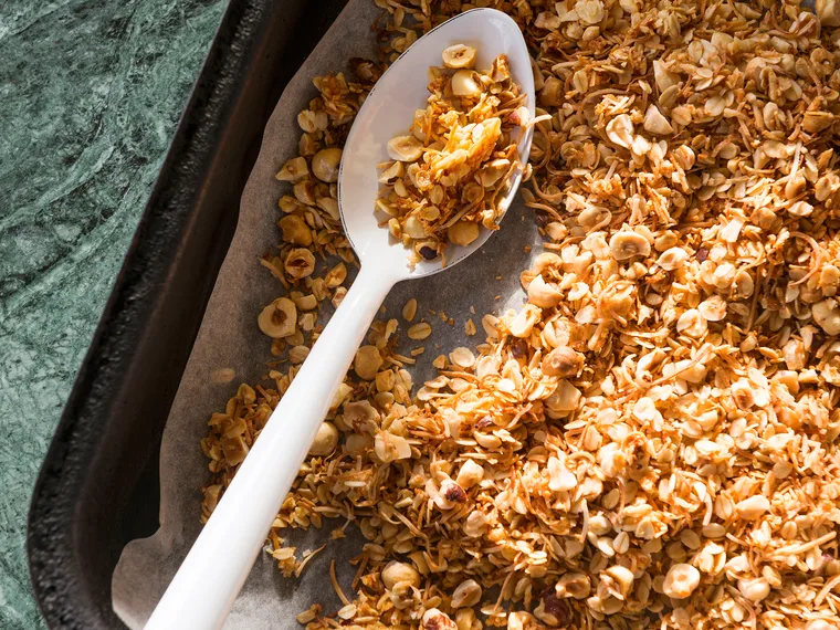Hazelnut Honey Muesli with Winter Fruits