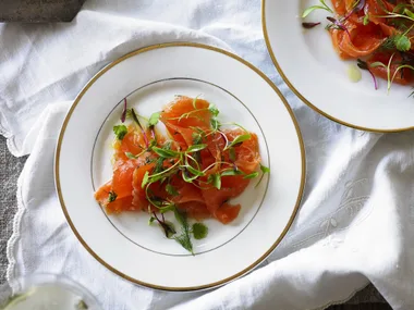 dill and gin gravlax