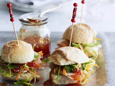 MINI VIETNAMESE-STYLE PORK ROLLS