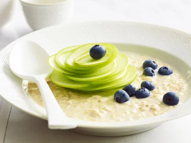 blueberry and apple bircher muesl