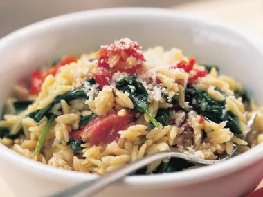 risoni with spinach & semi-dried tomatoes