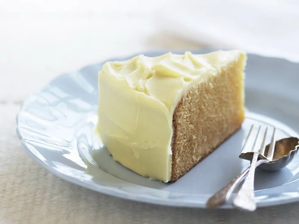 WHITE MUD CAKE