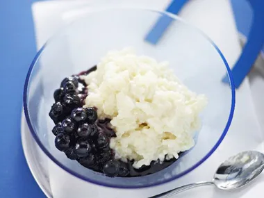 rice pudding with blueberry compote