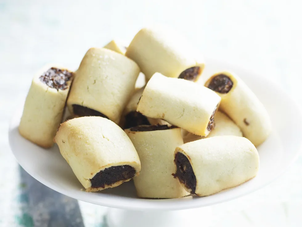 spicy fruit mince pillows