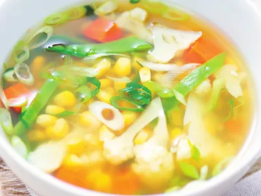 Clear vegetable soup