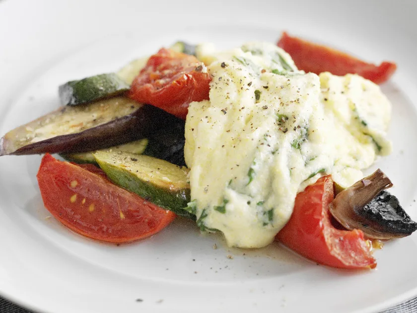 Creamy spinach polenta with roasted vegetables