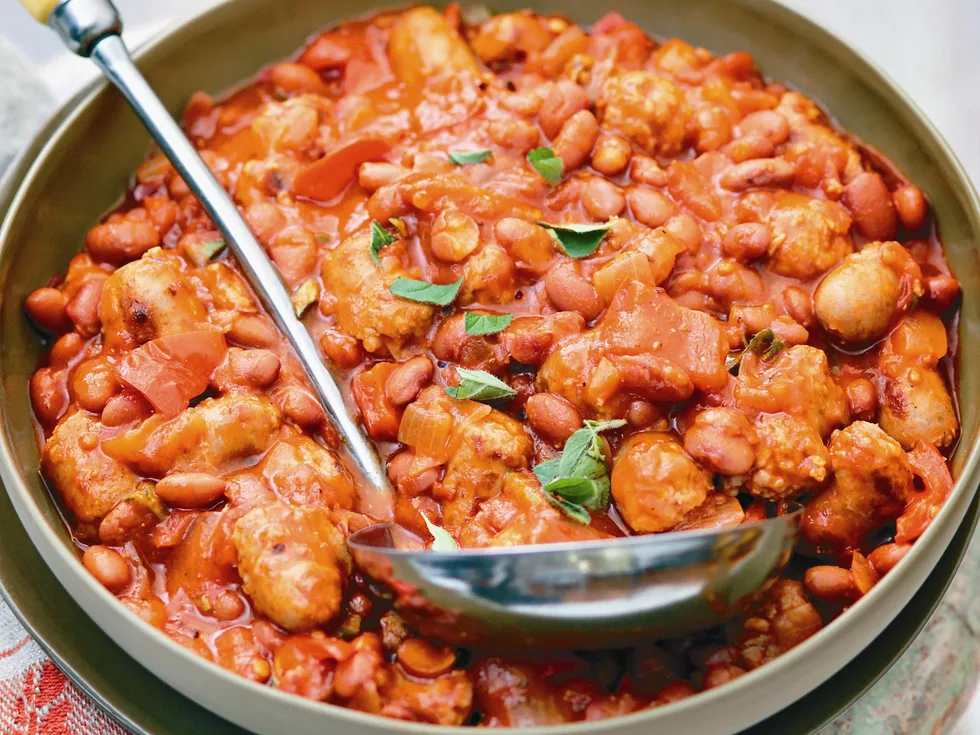 MEXICAN BEANS WITH SAUSAGES