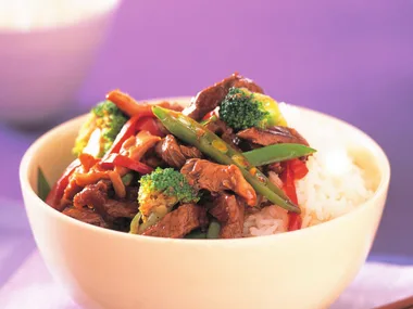 BEEF WITH OYSTER SAUCE AND MUSHROOMS