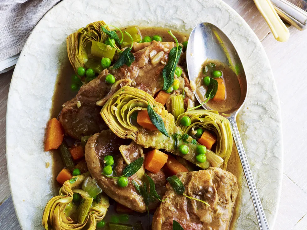LAMB STEW WITH ARTICHOKE AND PEAS