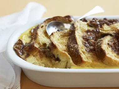 FRUIT MINCE AND BRIOCHE PUDDING