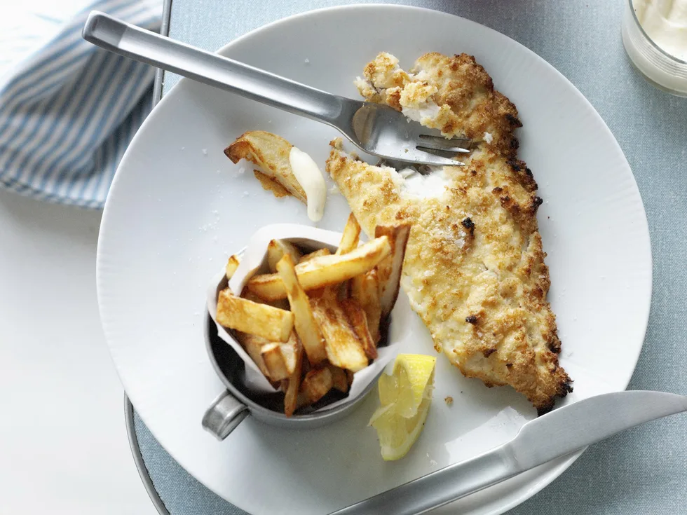 almond-crumbed snapper and chips with lemony aïoli