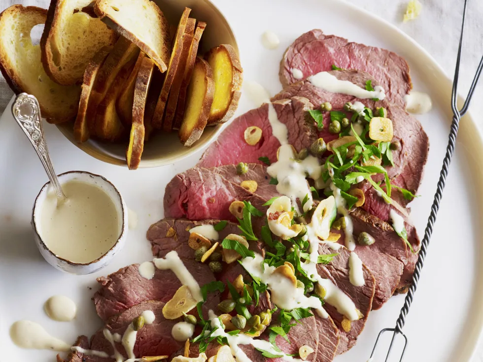 ROAST BEEF WITH TUNA AIOLI