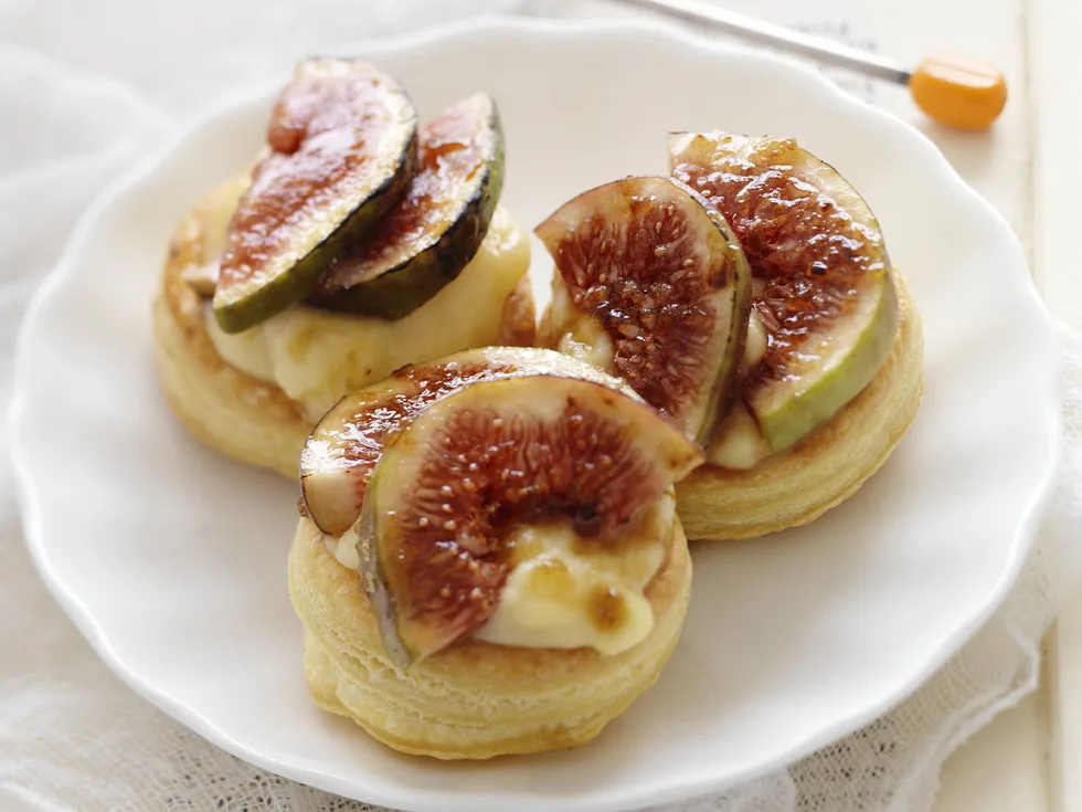 fig and custard pastries