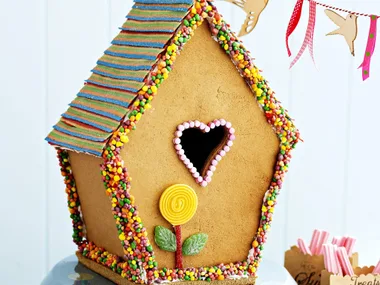 Gingerbread Birdhouse