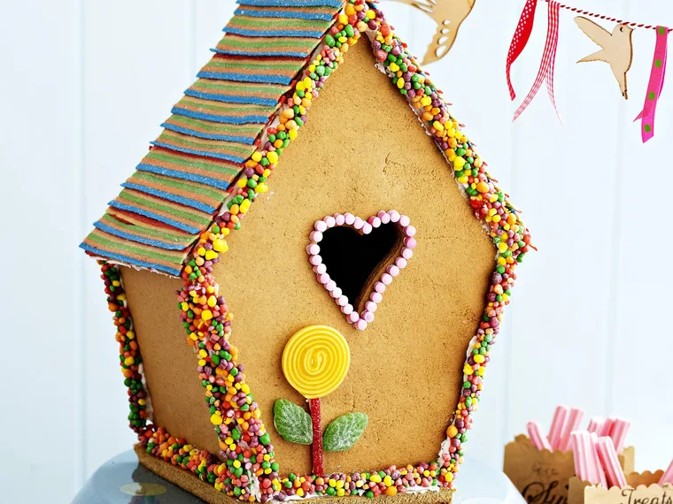 Gingerbread Birdhouse