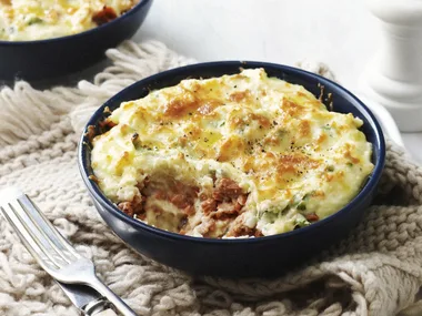 salmon, potato and rocket cake