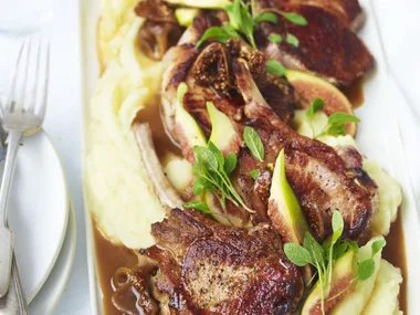 peppered pork with fig and sage sauce