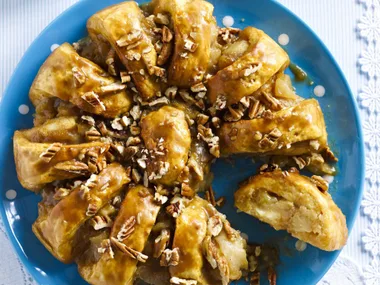 caramel apple pull-apart