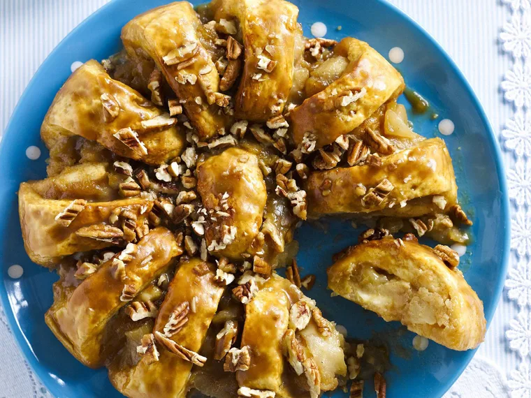 caramel apple pull-apart