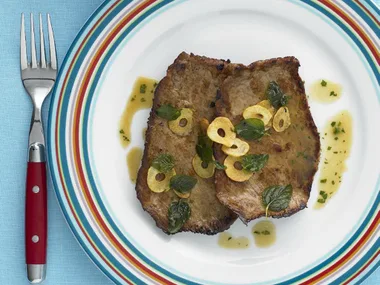 veal with lemon and oregano