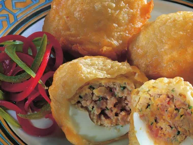 crispy eggs with pork and prawn