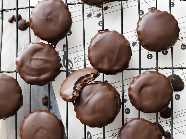 CHOC-PEPPERMINT COOKIES