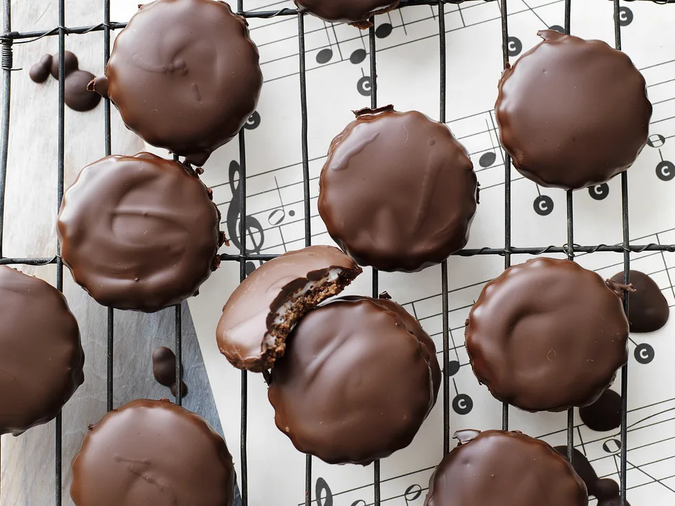 CHOC-PEPPERMINT COOKIES