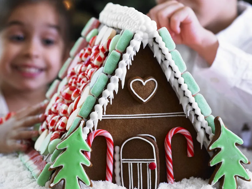 Easy gingerbread house