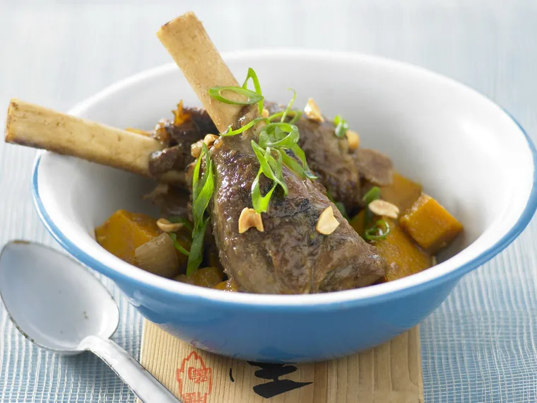 lamb shanks massaman