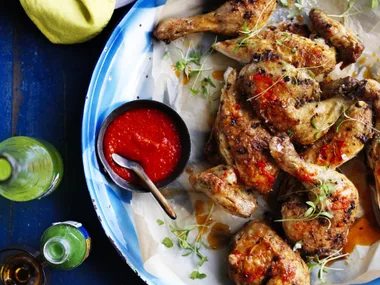 PAPRIKA CHICKENWITH CHILLI SAUCE