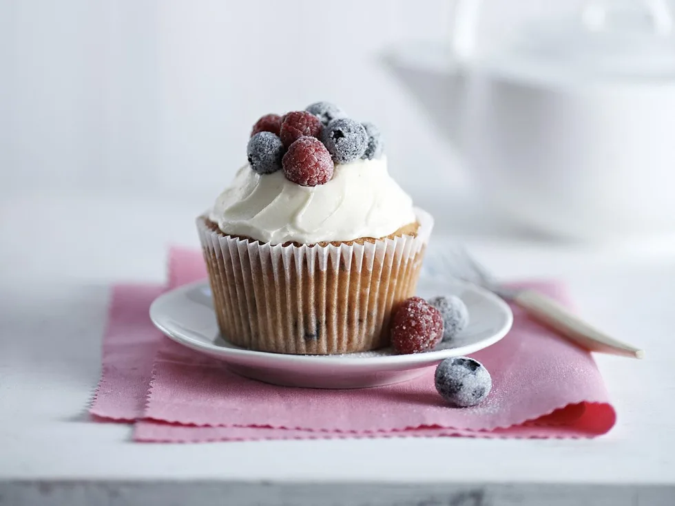 berry cupcakes