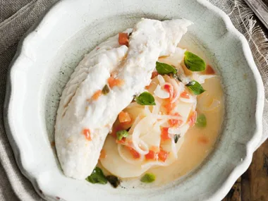 oregano fish with potatoes and tomato