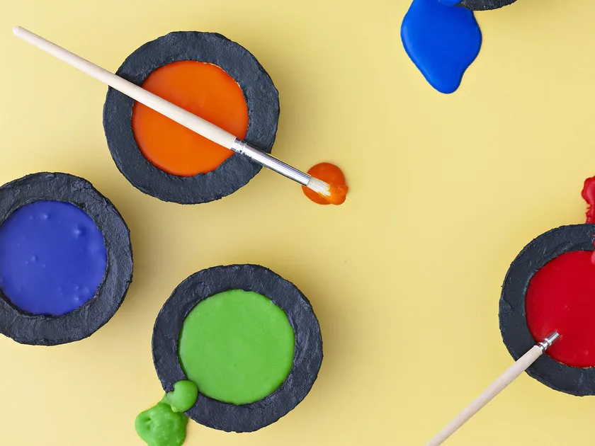 Paint pots