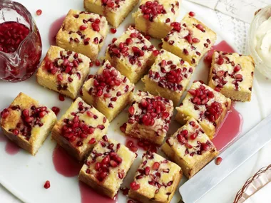 pomegranate syrup cake