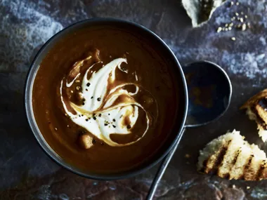 slow-cooker chickpea and tomato soup