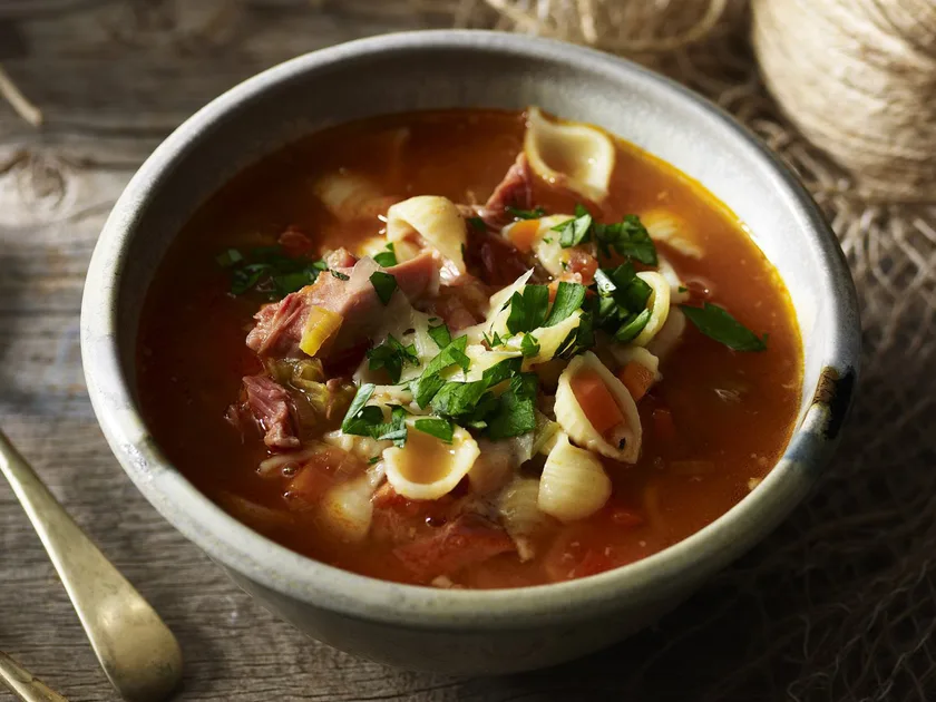 Minestrone with ham