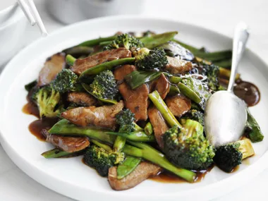 LAMB & BLACK BEAN STIR-FRY