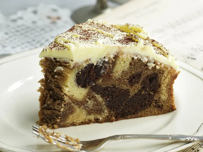 Mochaccino marbled mud cake