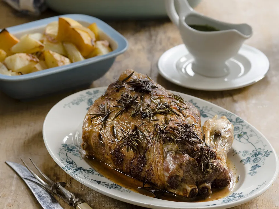 roast lamb dinner