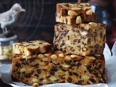 golden almond cake