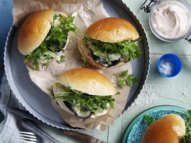 Mushroom=j sliders with pickled fennel & harissa crème fraîche